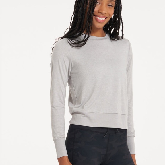 NWT Vuori Fresh Air Experience Long Sleeve Lux Crew Size S - Picture 2 of 13